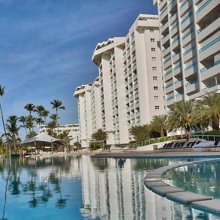 Marbella Towers Beachfront 2 Bedrooms フアン・ドリオ エクステリア 写真